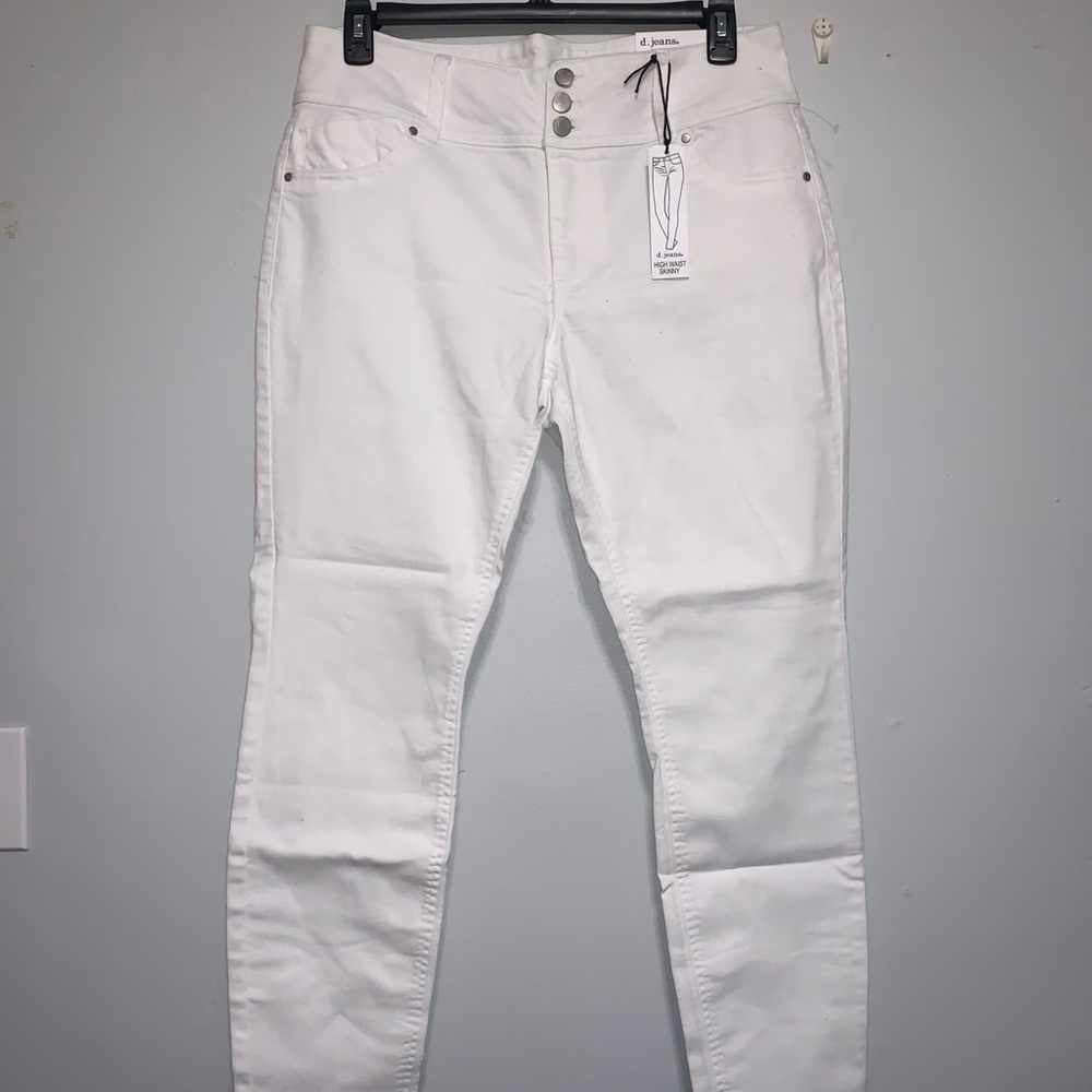 NWT white d jeans